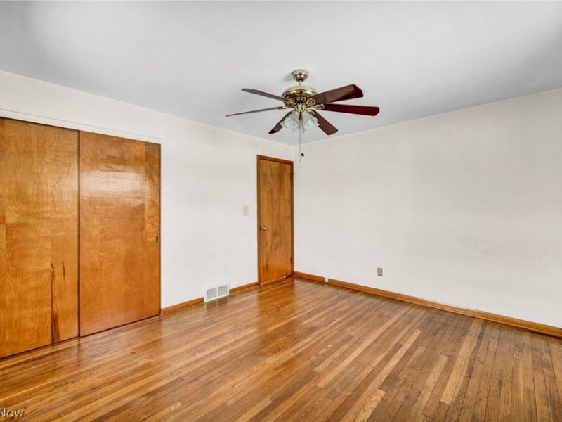 3323 Dellwood Drive , Parma, OH 44134 Photo 22