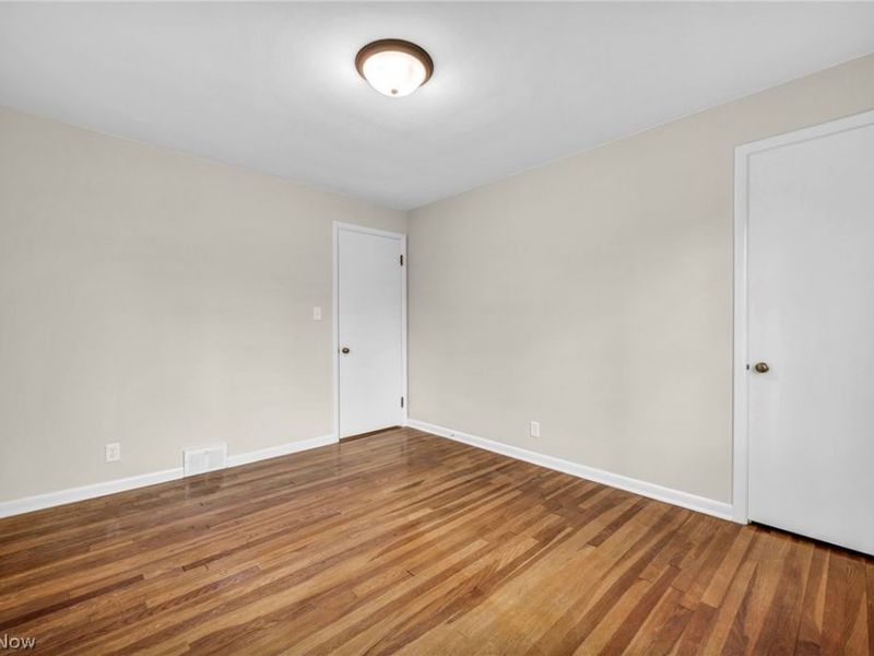 391 E 324th Street, Willowick, OH 44095 Photo 18