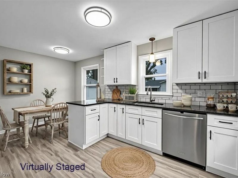 391 E 324th Street, Willowick, OH 44095 Photo 9