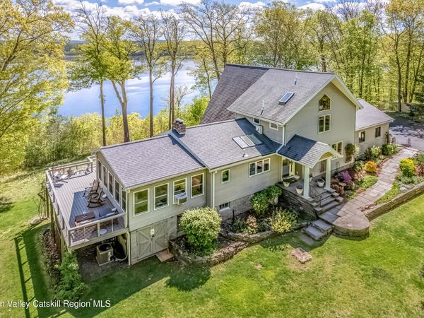 75 Turkey Point Drive, Saugerties, NY 12477