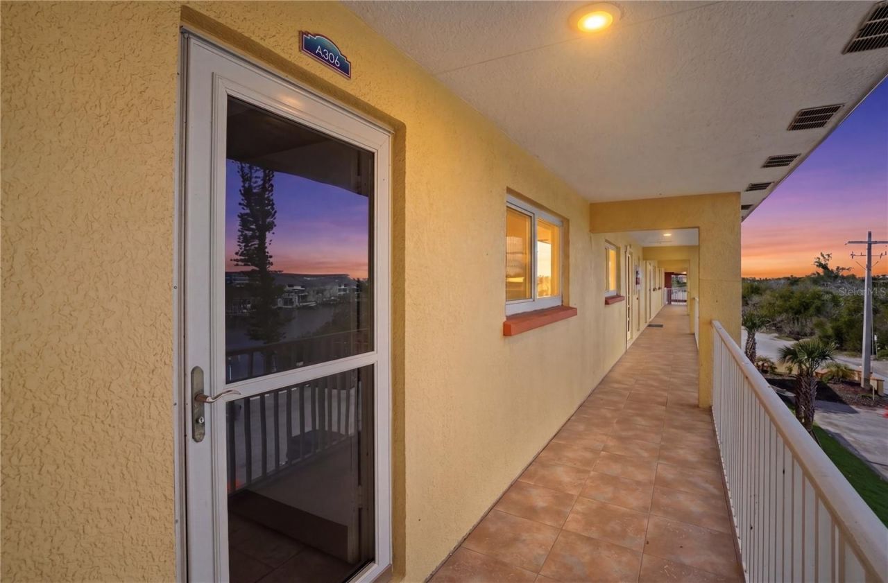 8900 Blind Pass Road, Unit A306, Sarasota, FL 34242 Photo