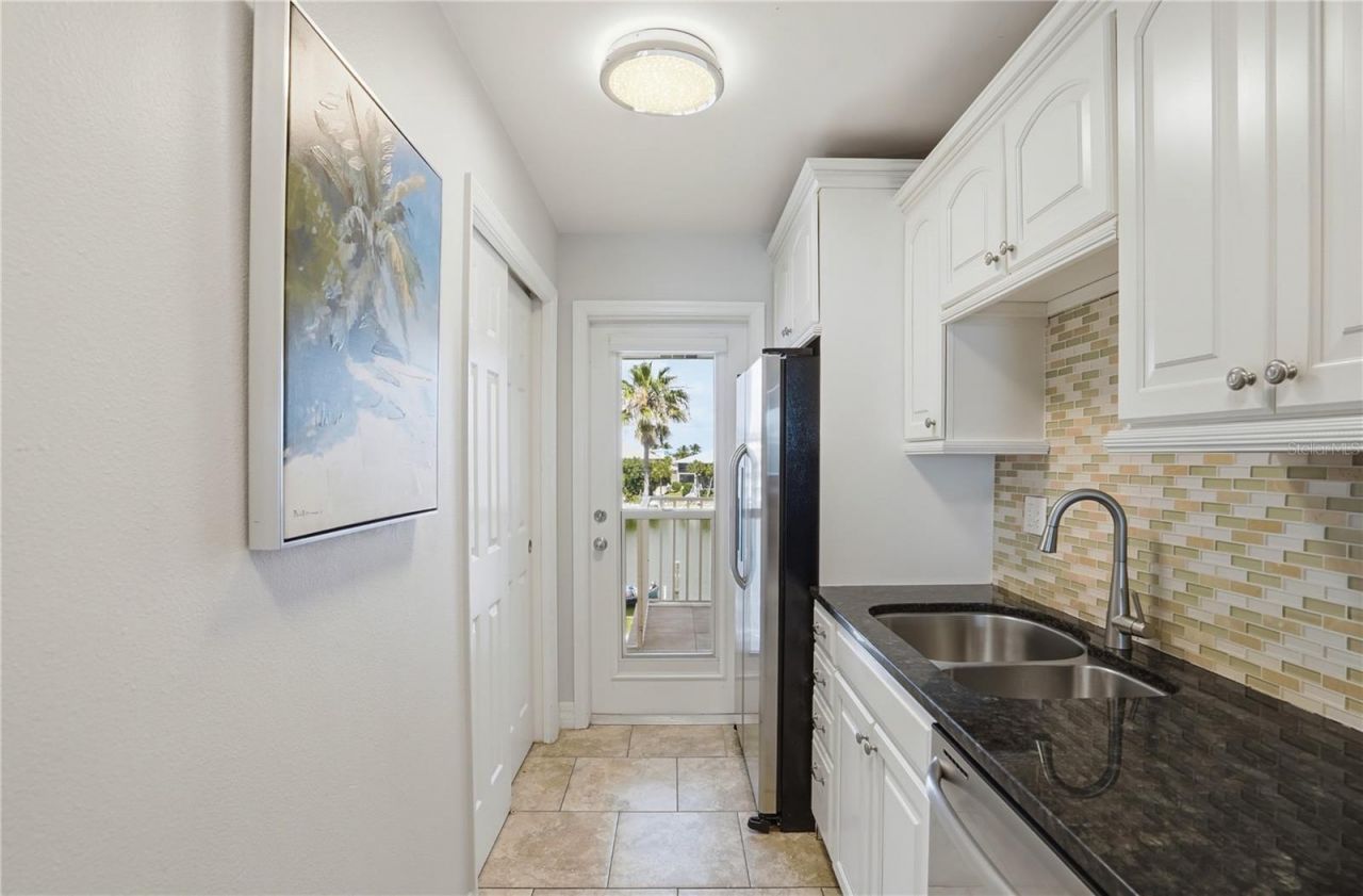 8900 Blind Pass Road, Unit A306, Sarasota, FL 34242 Photo