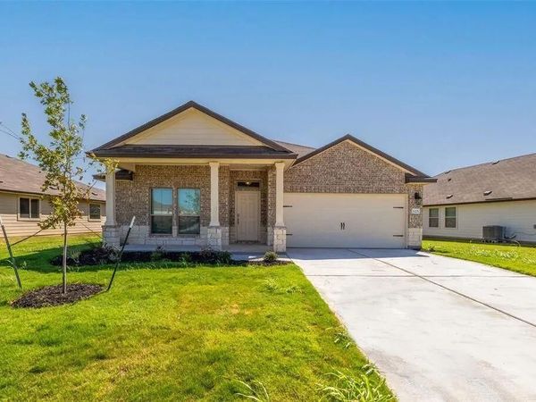 125 Break Ave, Taylor, TX 76574