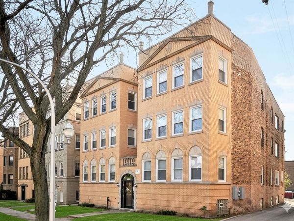 2065 W Jarvis Avenue , Unit 2E, Chicago, IL 60645