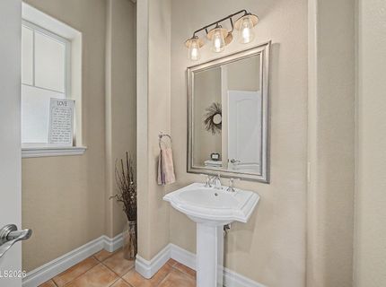 310 Kitts Way, Reno, NV 89521 Photo
