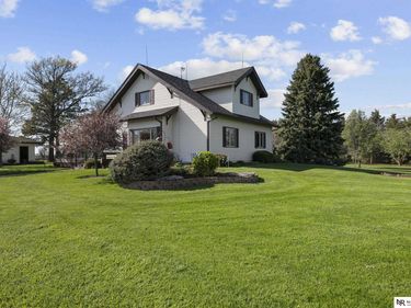 10277 SW 29 Road, Pickrell, NE 68422