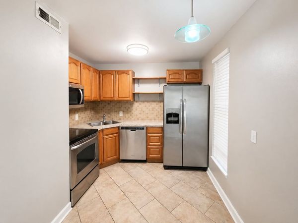 555 N DuPont Ave, Unit A12, Madison, TN 37115