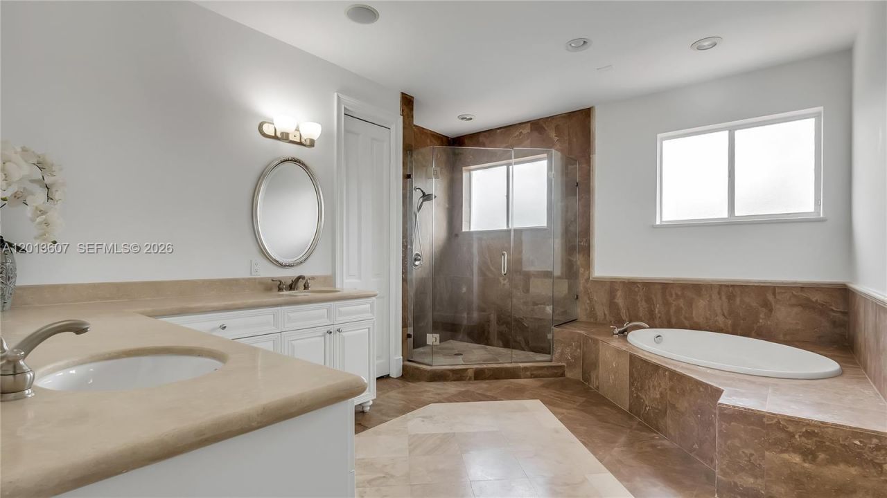 16763 NW 77th Path , Miami Lakes, FL 33016 Photo
