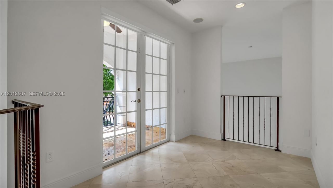 16763 NW 77th Path , Miami Lakes, FL 33016 Photo