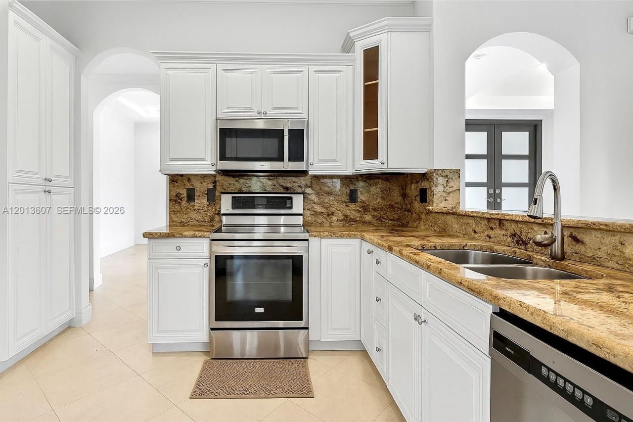 16763 NW 77th Path , Miami Lakes, FL 33016 Photo