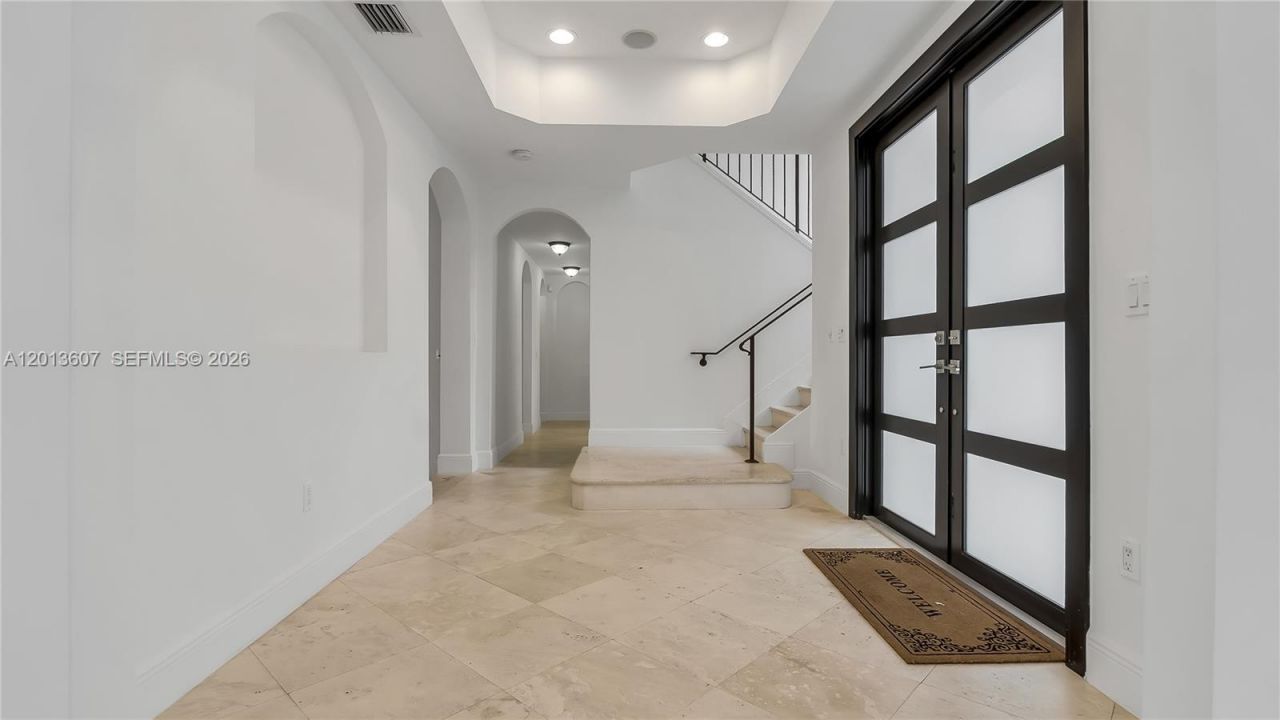 16763 NW 77th Path, Miami Lakes, FL 33016 Photo