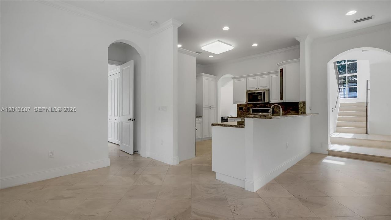 16763 NW 77th Path , Miami Lakes, FL 33016 Photo