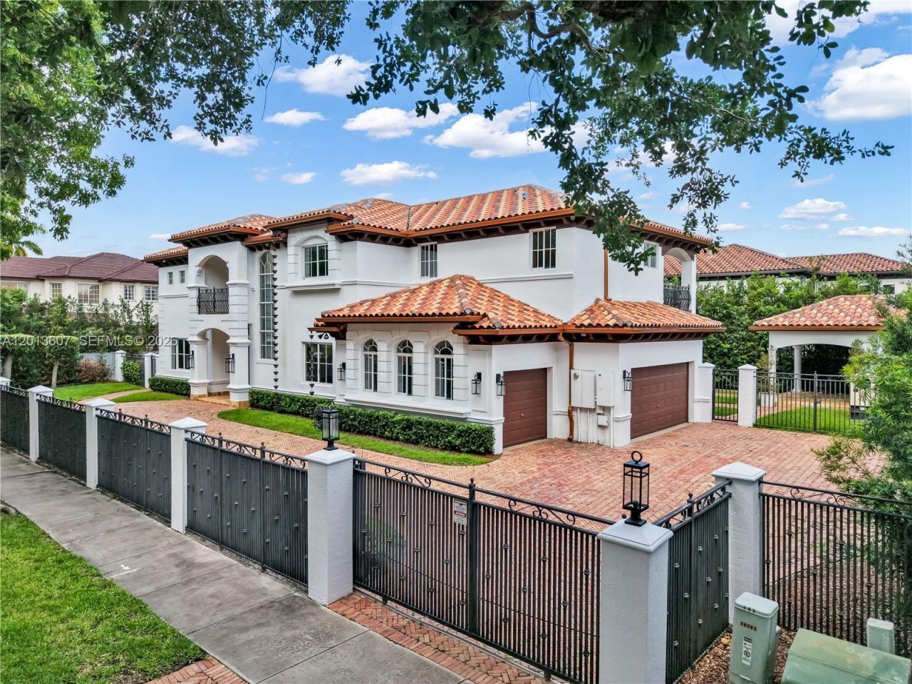 16763 NW 77th Path , Miami Lakes, FL 33016 Photo
