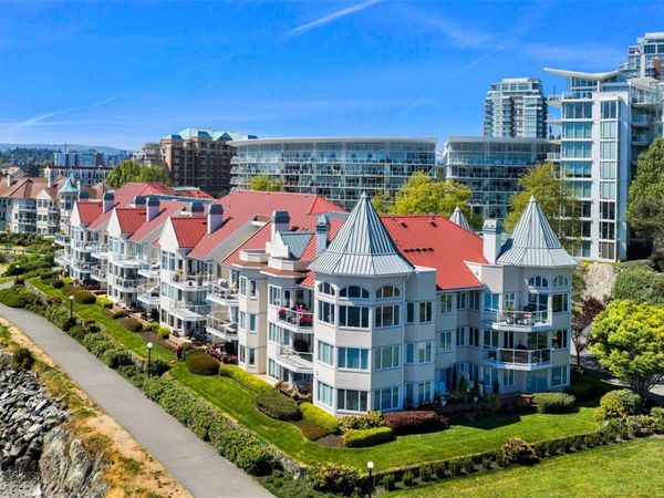 55 Songhees Rd, Unit #305, Victoria, BC V9A 6T3