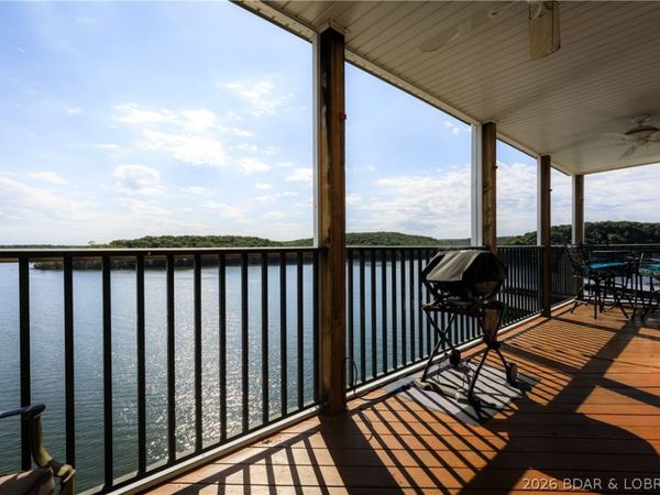 194 Park Place Lane, Unit 3G, Kaiser, MO 65047