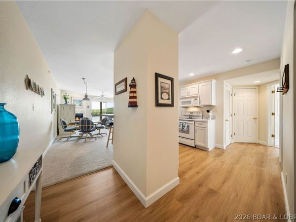 222 Park Place Lane, Unit 3D, Kaiser, MO 65047