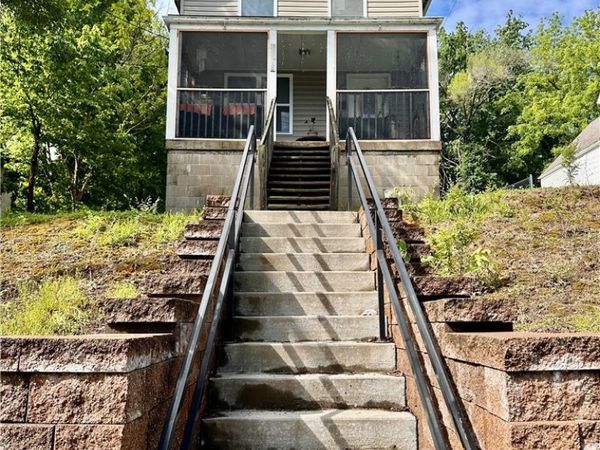 1118 E. High Street, Jefferson City, MO 65101