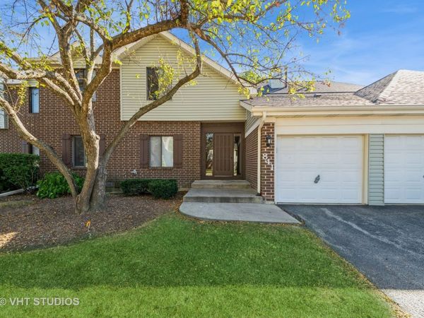 841 Cross Creek Court , Unit C, Roselle, IL 60172