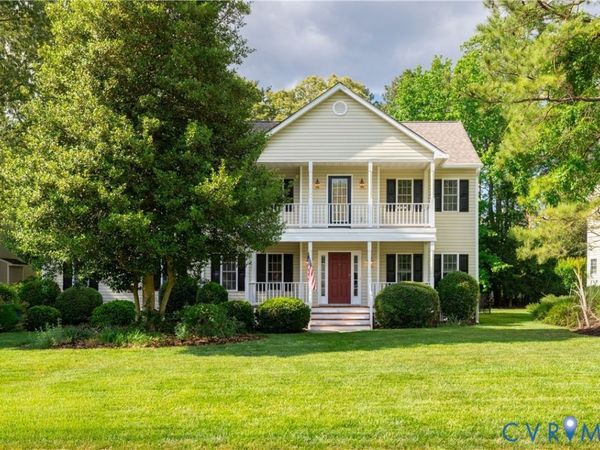 354 Enon Oaks Lane, Chester, VA 23836