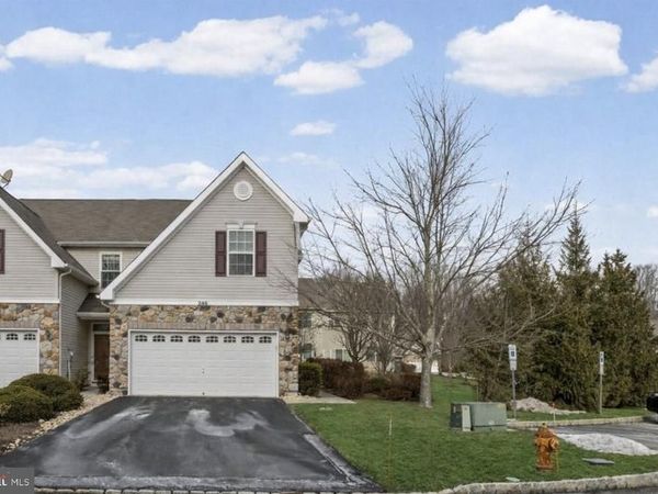 246 BRINLEY DRIVE , PENNINGTON, NJ 08534