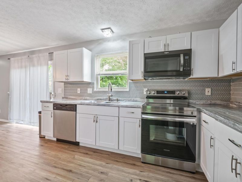 5115 Renmill Drive , Hilliard, OH 43026 Photo 7