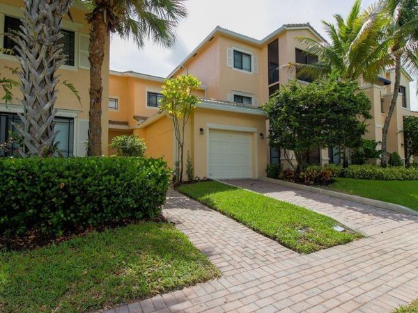 2807 Veronia Drive, Unit 103, Palm Beach Gardens, FL 33410