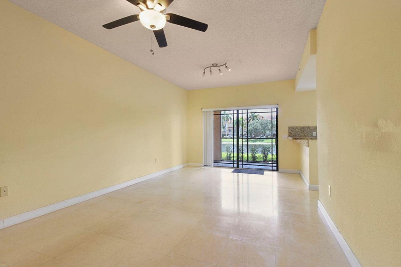 2807 Veronia Drive, Unit 103, Palm Beach Gardens, FL 33410 Photo