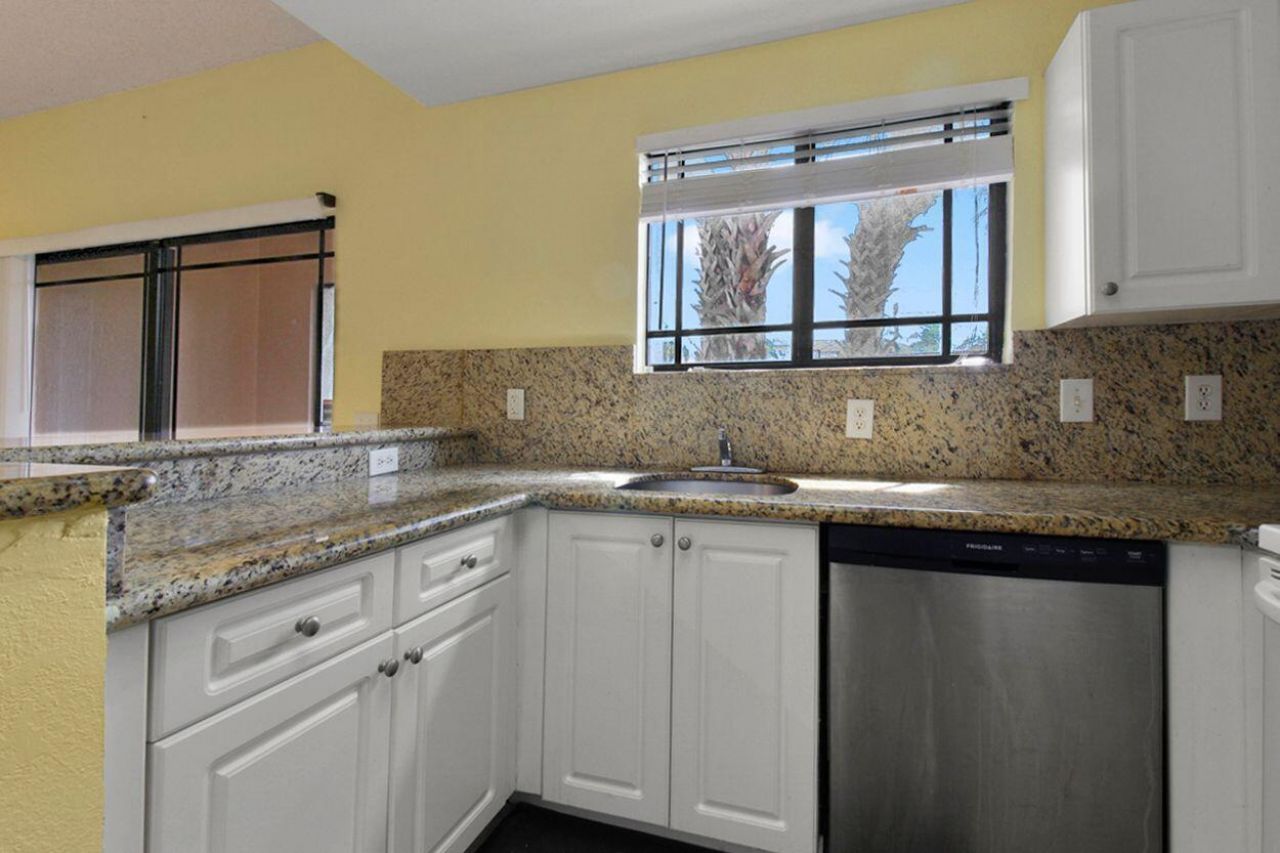 2807 Veronia Drive, Unit 103, Palm Beach Gardens, FL 33410 Photo