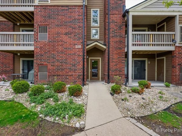 110 GLENGARRY Drive , Unit 10-106, Bloomingdale, IL 60108