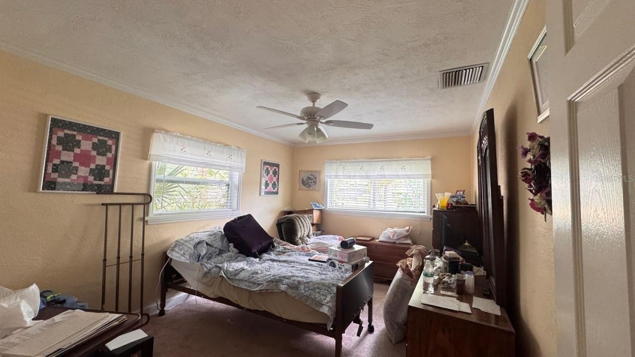 559 Villagrande Avenue S, Saint Petersburg, FL 33707 Photo