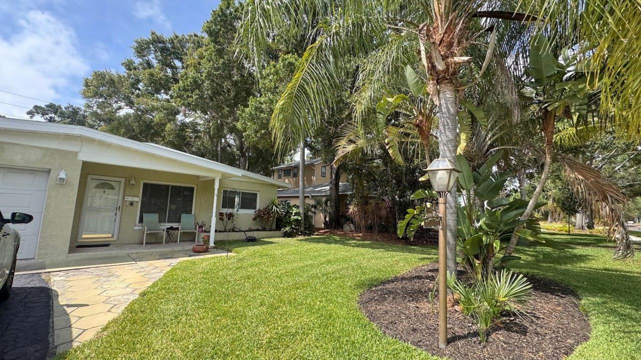 559 Villagrande Avenue S, Saint Petersburg, FL 33707 Photo