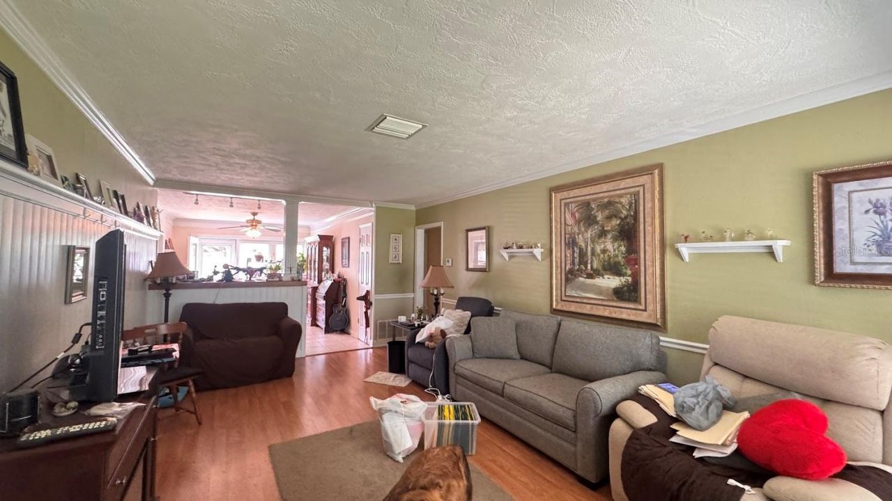559 Villagrande Avenue S, Saint Petersburg, FL 33707 Photo