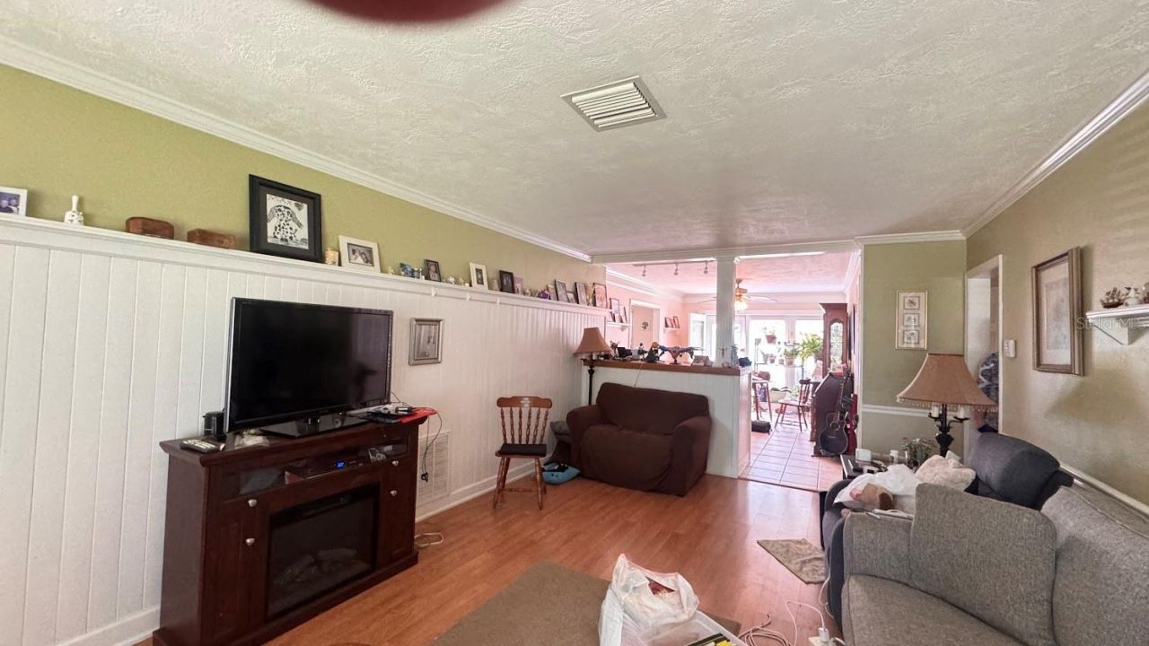 559 Villagrande Avenue S, Saint Petersburg, FL 33707 Photo