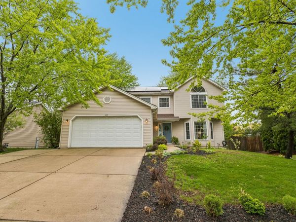 205 Green Mountain Drive , Bolingbrook, IL 60440