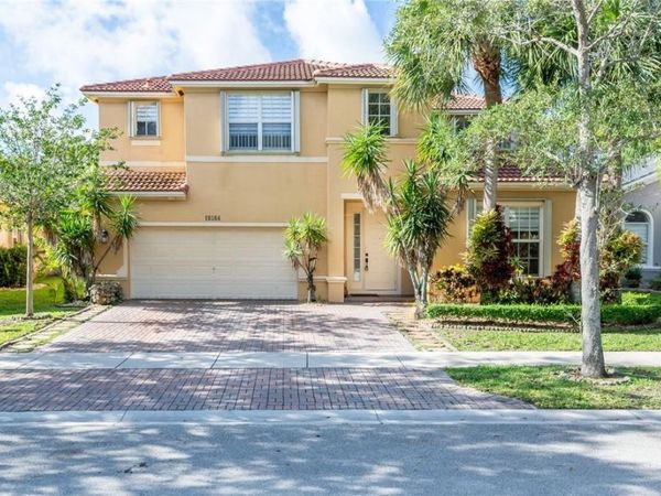 19364 S Whitewater Avenue, Weston, FL 33332