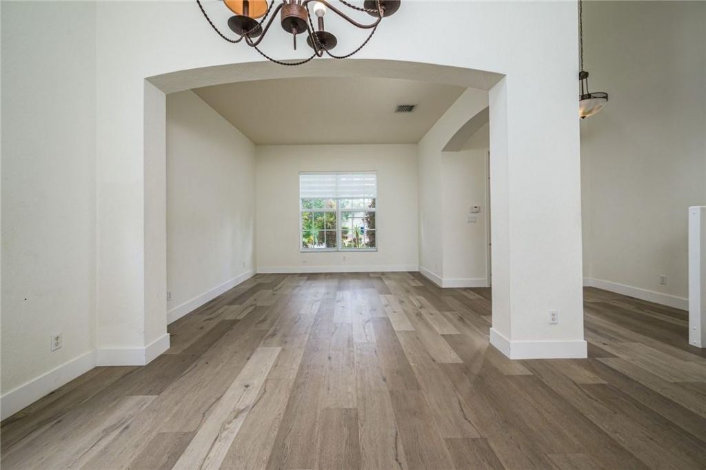 19364 S Whitewater Avenue, Weston, FL 33332 Photo