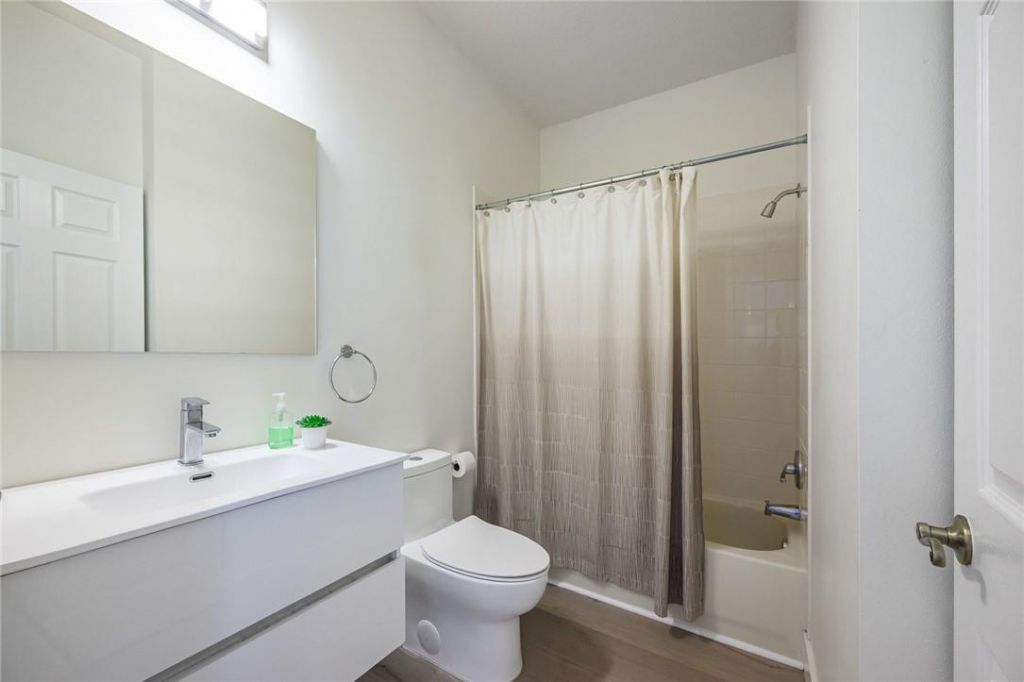 19364 S Whitewater Avenue, Weston, FL 33332 Photo