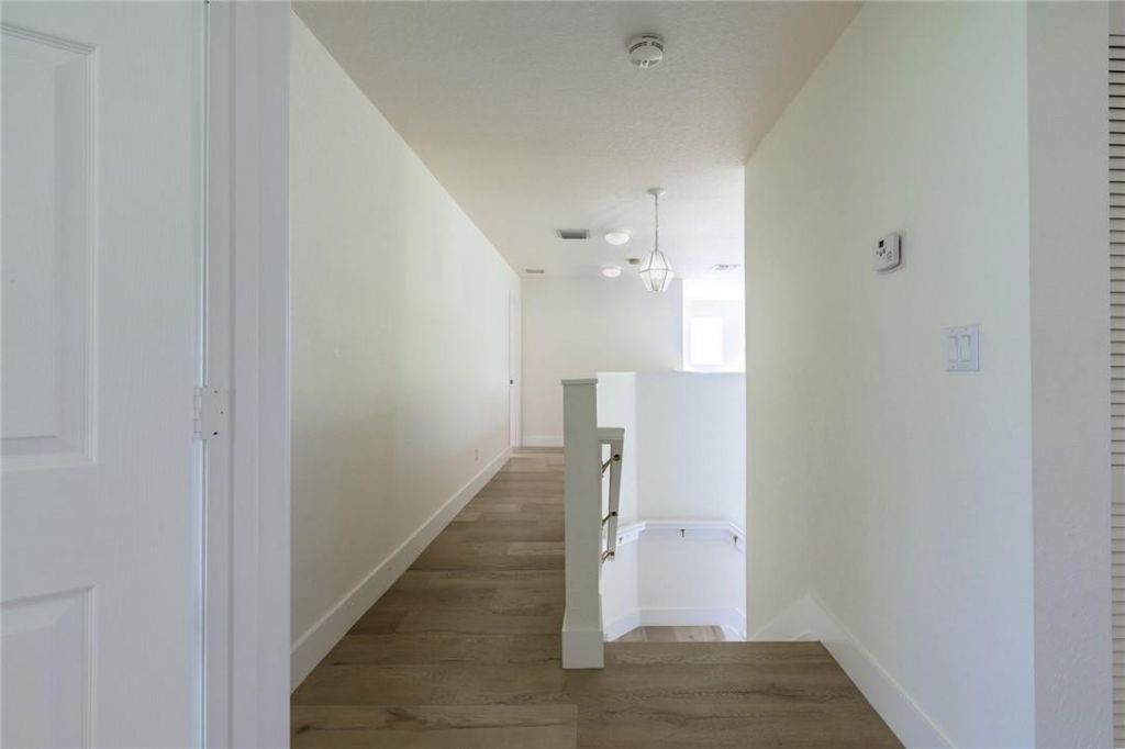 19364 S Whitewater Avenue, Weston, FL 33332 Photo