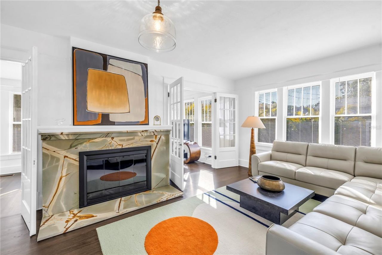 2320 5th Street N, Saint Petersburg, FL 33704 Photo