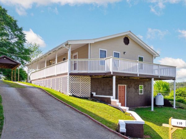 110 School House Hill Street, Copperhill, TN 37317