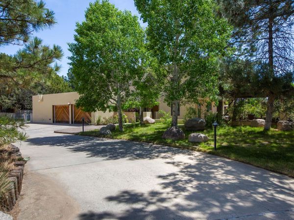 605 Cedar Hill Road NE, Albuquerque, NM 87122
