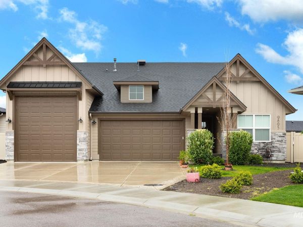 9895 W Sunberry Court, Star, ID 83669