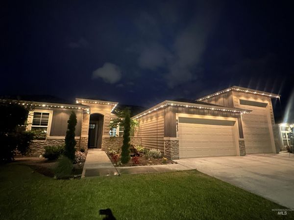 8833 E Hyacinth St, Nampa, ID 83687