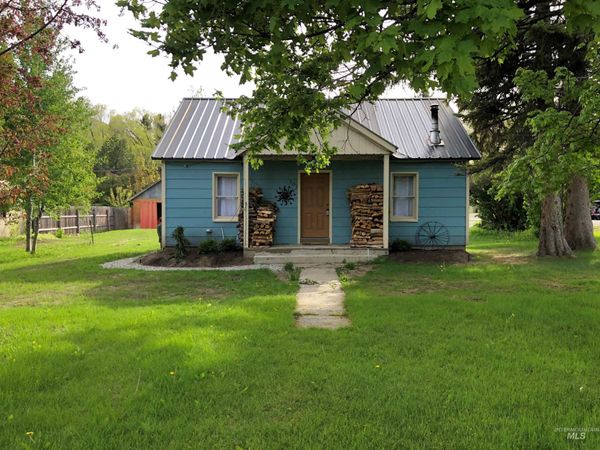 301 S 4th Ave., Hailey, ID 83333