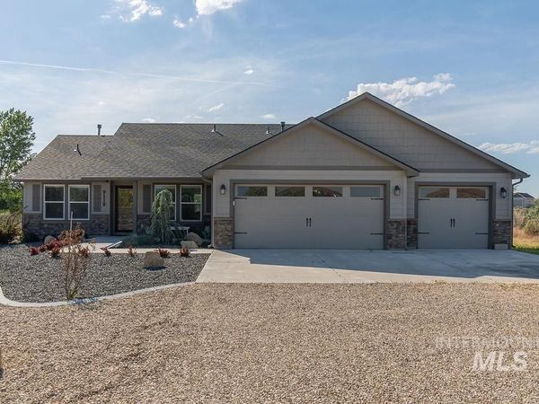 9119 Poplar Drive, Melba, ID 83641