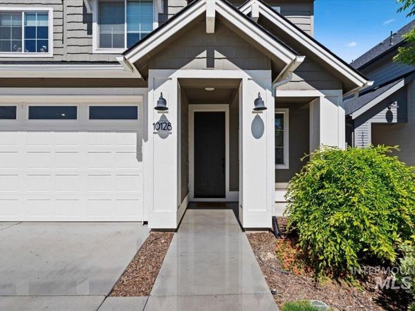 10128 Irongate Dr, Nampa, ID 83687