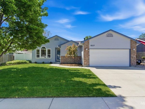 1027 W Bird Ave, Nampa, ID 83686