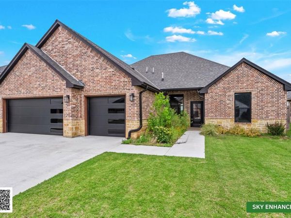 3914 NE Shenandoah Drive, Lawton, OK 73507