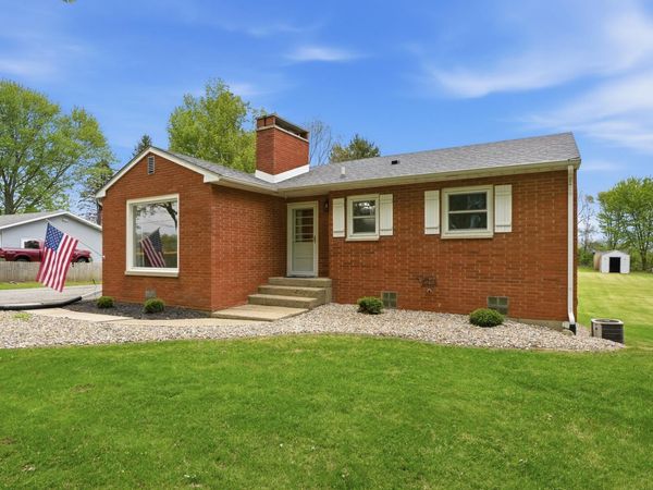 1831 N Lofgren Road , Rolling Prairie, IN 46371