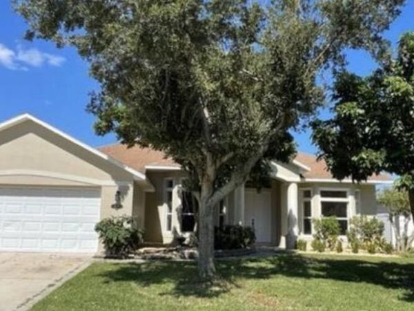 1070 Hollister Drive , West Melbourne, FL 32904